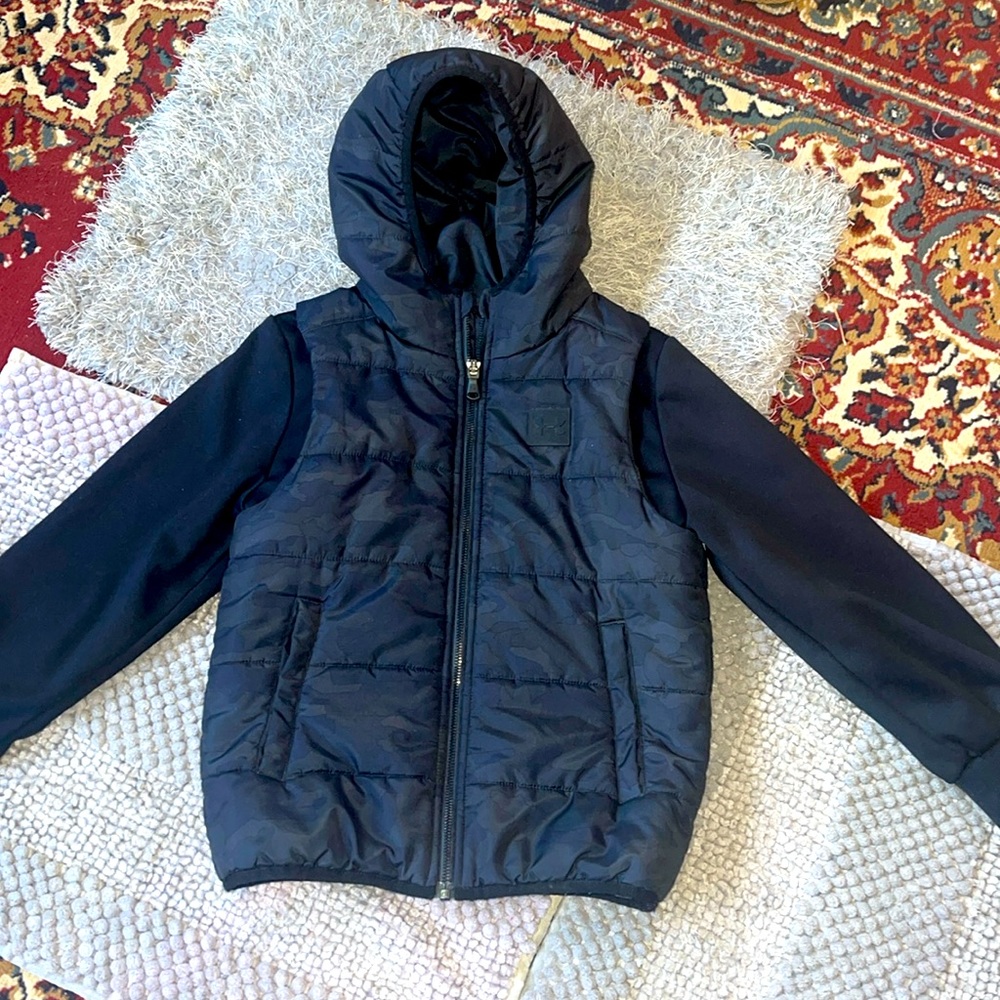 Under Armour insulated lightweight jacket